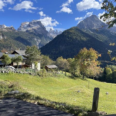 Villa Alpina Campiglio Madonna Buitenkant foto